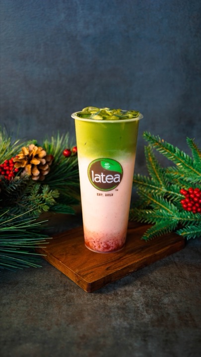 strawberry matcha latte